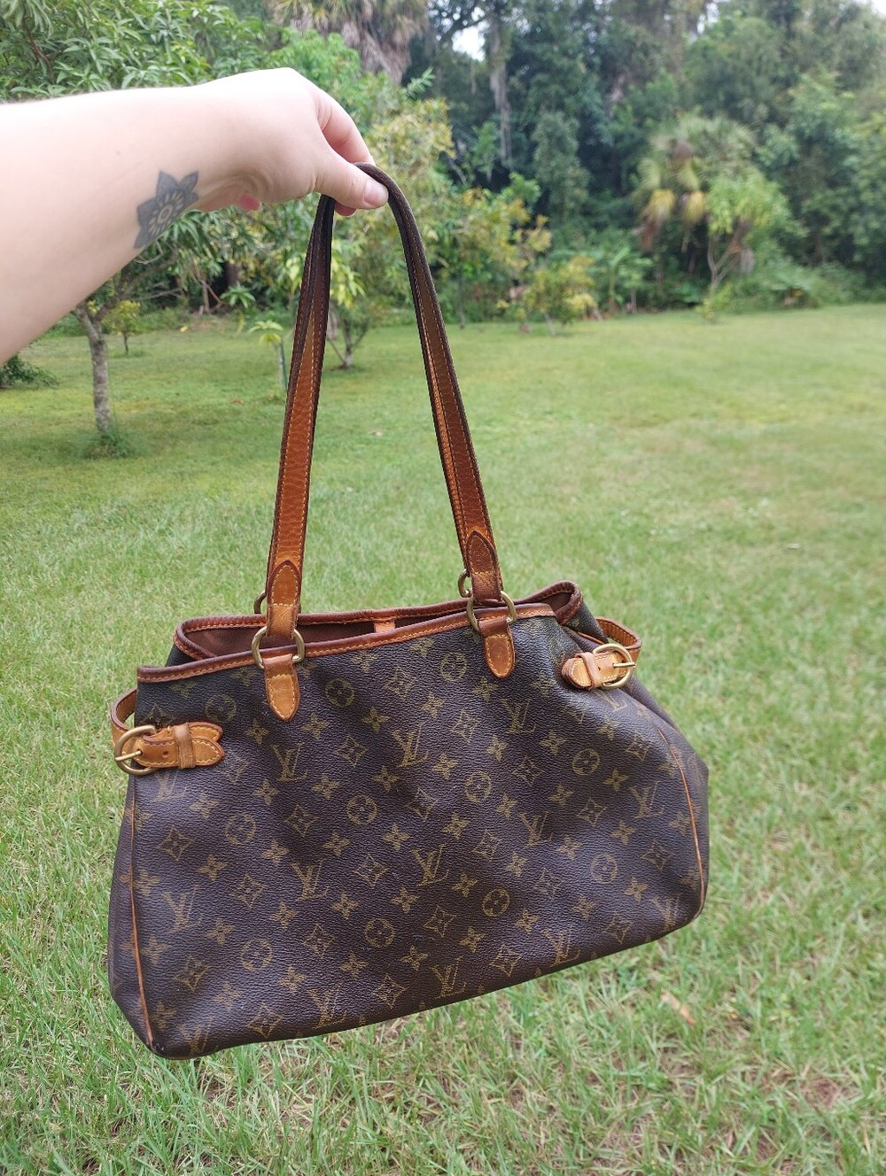 Louis Vuitton Monogram batignolles bag